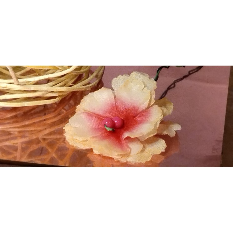 si vous cherchez une idee originale de decoration osez le plateau floral