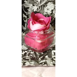 Une boite pour une fleur Idee originale pour une decoration stylee