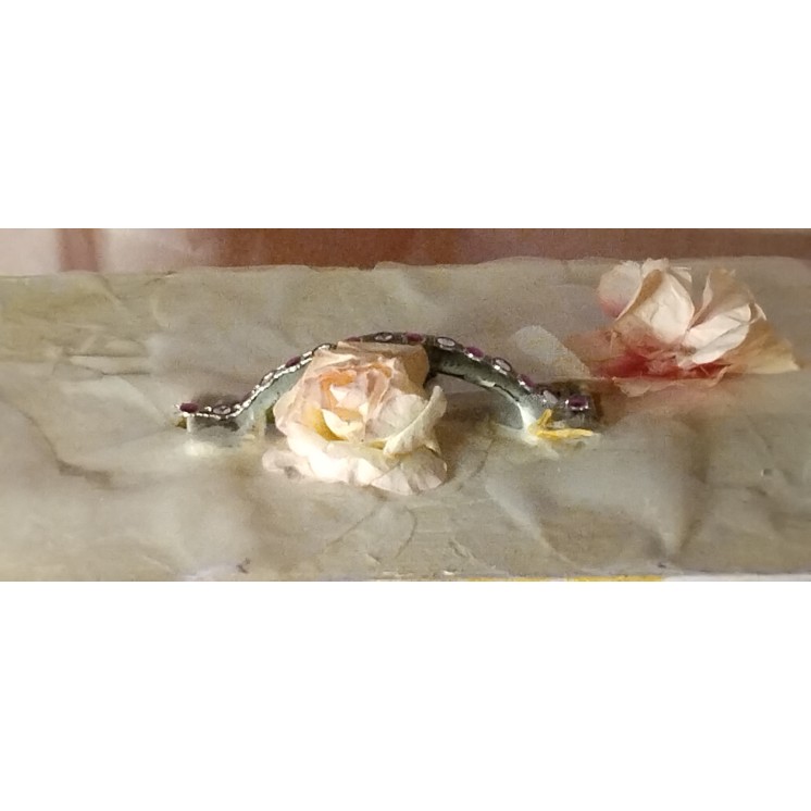 Une boite pour une fleur Idee originale pour une decoration stylee