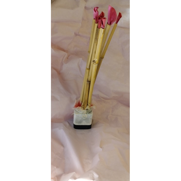 Decoration florale en bambou et fleurs artificielles   Be zen