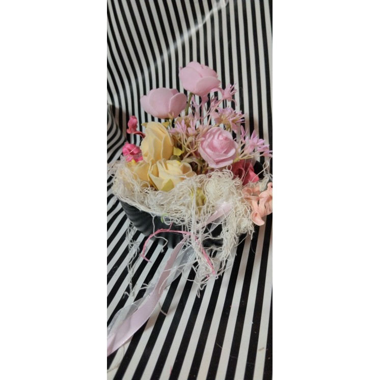 composition florale rose et blanche